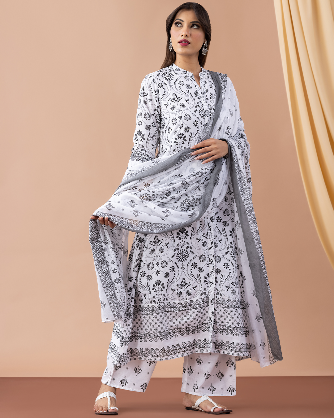 Black & White Cotton Suit Set - Set of 3